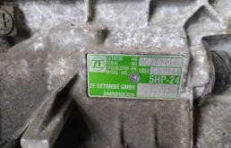 АКПП для BMW 5er 2002 года на фотографиях