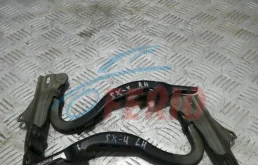 Петля капота правая для Suzuki SX4 2012 года на фотографиях