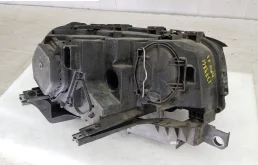 Фара ксенон левая для BMW X3 2008 года на фотографиях