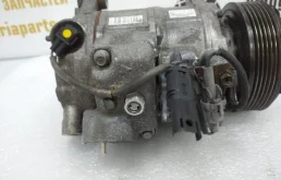 Компрессор кондиционера для BMW 3er 2006 года на фотографиях