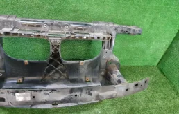 Панель радиатора (телевизор) для BMW 1er 2008 года на фотографиях