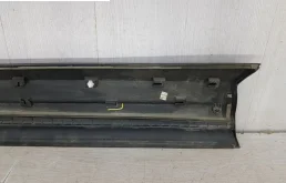 Накладка двери передней правой для Volkswagen Tiguan 2013 года на фотографиях