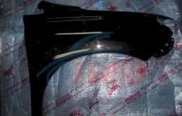 Крыло правое для Lexus RX 2009 года на фотографиях