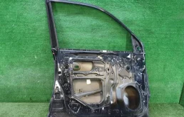 Дверь передняя левая для Toyota Land Cruiser 2012 года на фотографиях