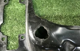 Панель радиатора (телевизор) для BMW 1er 2014 года на фотографиях