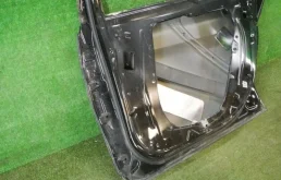 Дверь задняя правая для Mercedes-Benz S class 2014 года на фотографиях
