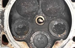 ГБЦ для Audi A4 2005 года на фотографиях