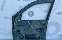 Дверь передняя правая для Mercedes-Benz M class 2000 года на фотографиях