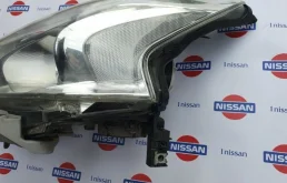 Фара левая для Nissan Teana 2018 года на фотографиях