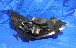 Фара левая для Nissan Teana 2010 года на фотографиях