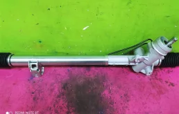 Рулевая рейка для Volkswagen Passat 2002 года на фотографиях