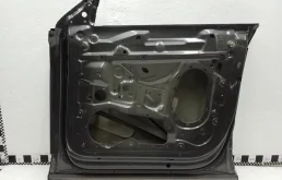 Дверь передняя правая для Audi Q8 на фотографиях