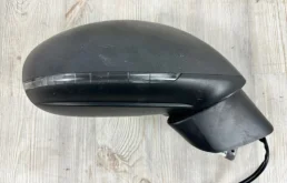 Зеркало заднего вида (в салоне) для Volkswagen Touareg 2013 года на фотографиях