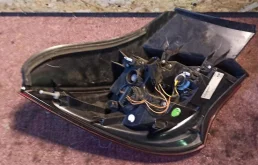 Фонарь правый для Opel Astra 2010 года на фотографиях