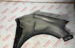 Крыло левое для Suzuki SX4 2010 года на фотографиях