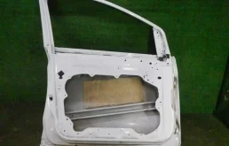 Двери для Ford Kuga 2012 года на фотографиях