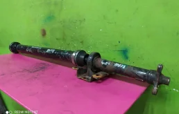 Карданный вал передний для Volkswagen Touareg 2004 года на фотографиях