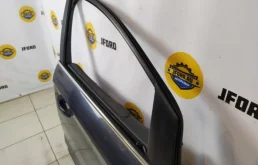 Дверь передняя правая для Ford Kuga 2012 года на фотографиях