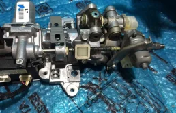 Рулевая колонка для Toyota Land Cruiser 2013 года на фотографиях