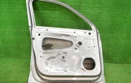 Накладка на дверь передняя левая для Volkswagen Tiguan 2018 года на фотографиях