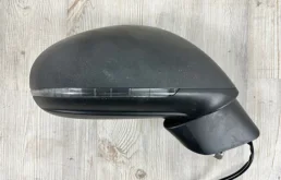 Зеркало заднего вида (в салоне) для Volkswagen Touareg 2013 года на фотографиях