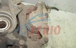 Суппорт передний левый для Lexus RX 2005 года на фотографиях