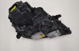 Фары для Mercedes-Benz M class 2006 года на фотографиях