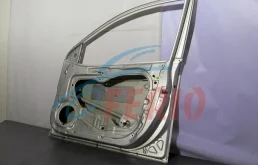 Двери для Kia Cerato 2010 года на фотографиях