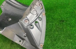 Подкрылок передний правый для BMW X3 2011 года на фотографиях