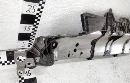 Панель радиатора (телевизор) для Porsche Macan на фотографиях