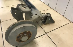 Задняя балка для Volkswagen Polo 2018 года на фотографиях