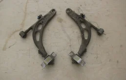 Рычаг передний правый нижний для Subaru Forester на фотографиях