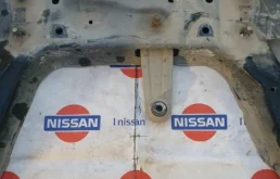 Подрамник двигателя для Nissan X-Trail 2017 года на фотографиях
