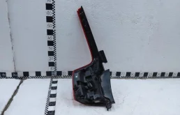 Фонарь внешний правый для Volvo XC90 2019 года на фотографиях