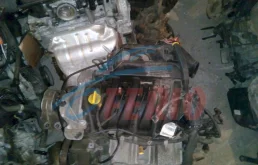 Двигатель без навесного для Renault Duster 2010 года на фотографиях