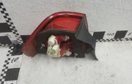 Фонарь внутренний правый для BMW 3er 2010 года на фотографиях