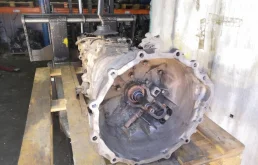 МКПП для Mitsubishi Pajero 2001 года на фотографиях