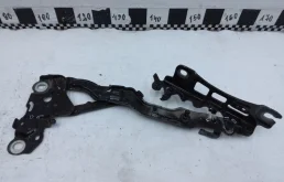 Петля капота левая для BMW 3er 2020 года на фотографиях