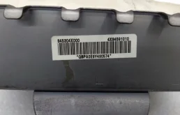 Подушка безопасности водителя для Kia Rio 2012 года на фотографиях