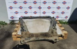 Подрамник двигателя для Nissan X-Trail 2014 года на фотографиях