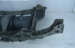 Панель радиатора (телевизор) для BMW 1er 2008 года на фотографиях