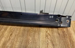 Усилитель переднего бампера для Volvo XC90 2002 года на фотографиях