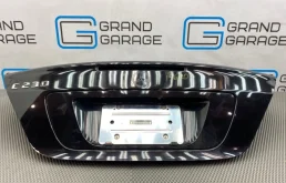 Крышка багажника для Mercedes-Benz C class 2005 года на фотографиях