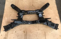 Задний подрамник для Nissan Teana 2012 года на фотографиях