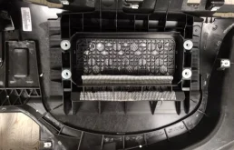 Торпедо (в сборе) для Volkswagen Touareg 2013 года на фотографиях