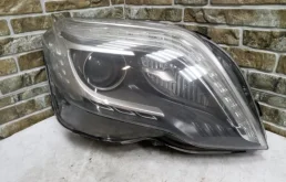 Фара правая для Mercedes-Benz GLK class 2008 года на фотографиях