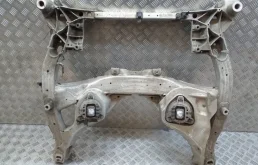 Подрамник двигателя для BMW 5er 2014 года на фотографиях