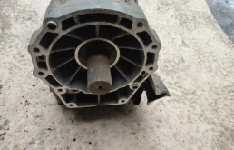 АКПП для Porsche Cayenne 2002 года на фотографиях