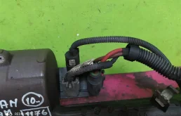 Рулевая рейка для Volkswagen Passat 2013 года на фотографиях