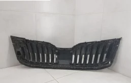 Решетка радиатора для Skoda Octavia 2014 года на фотографиях